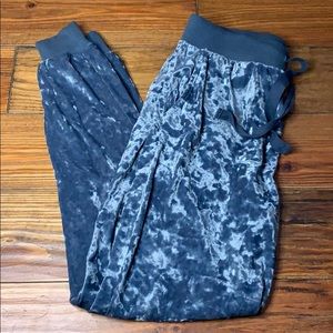 Aerie crushed velvet lounge pants XS